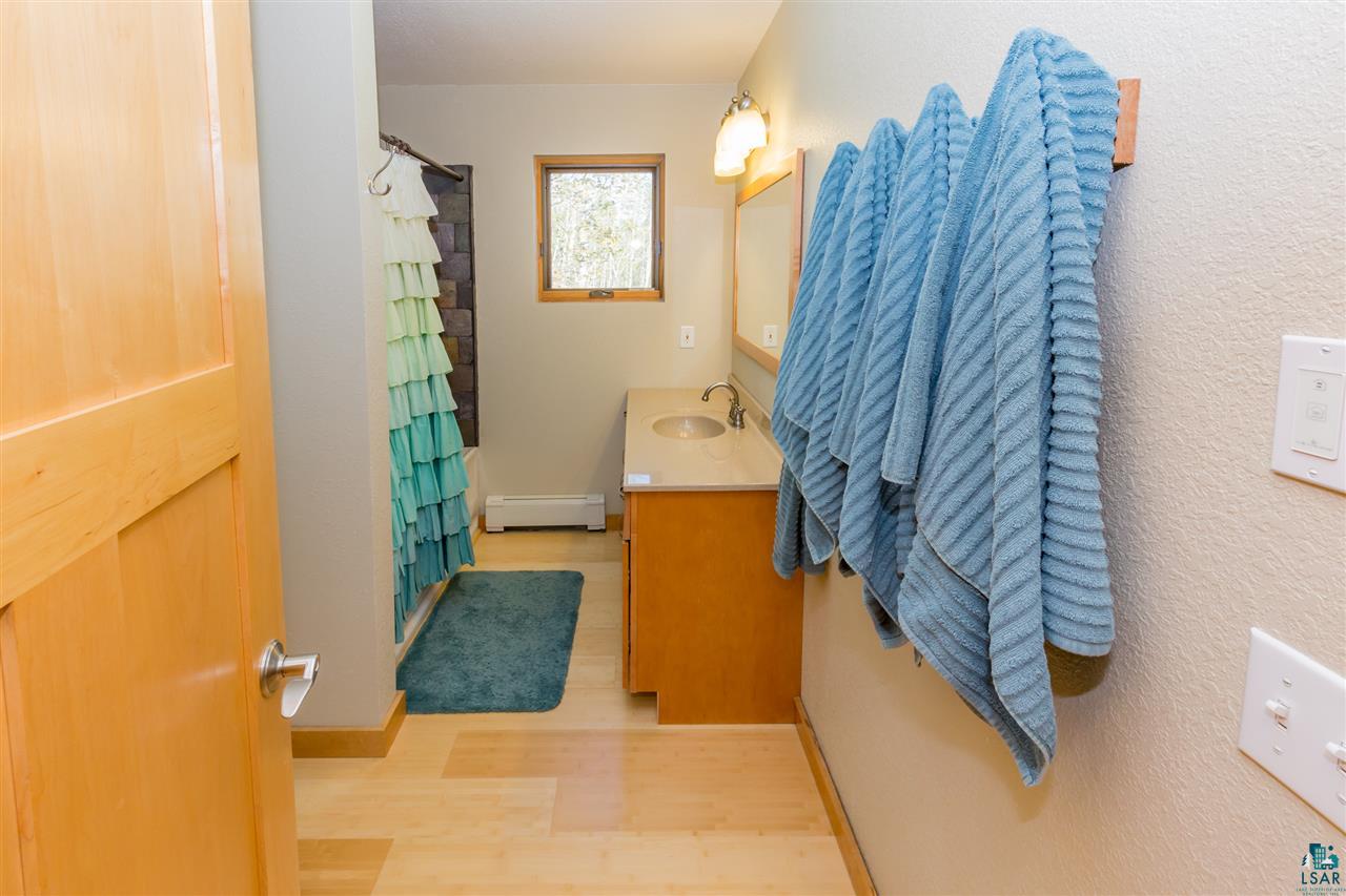 4059 Nelson Road Duluth, MN 55803 - Photo 12 of 24