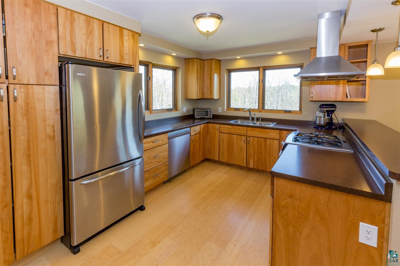 4059 Nelson Road Duluth, MN 55803 - Photo 3 of 24
