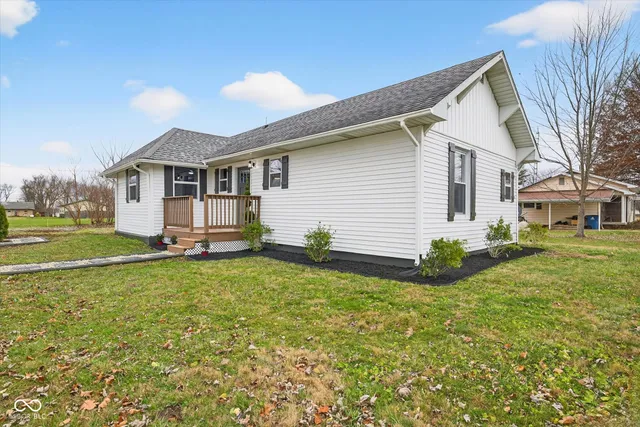 $139,000 | 624 East Ohio Street, Jasonville, IN 47438