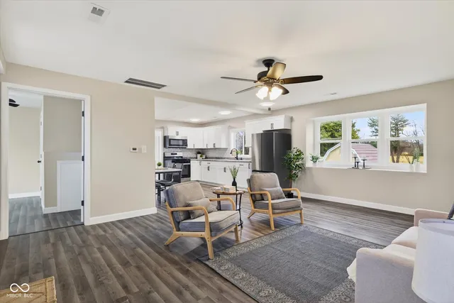 $139,000 | 624 East Ohio Street, Jasonville, IN 47438