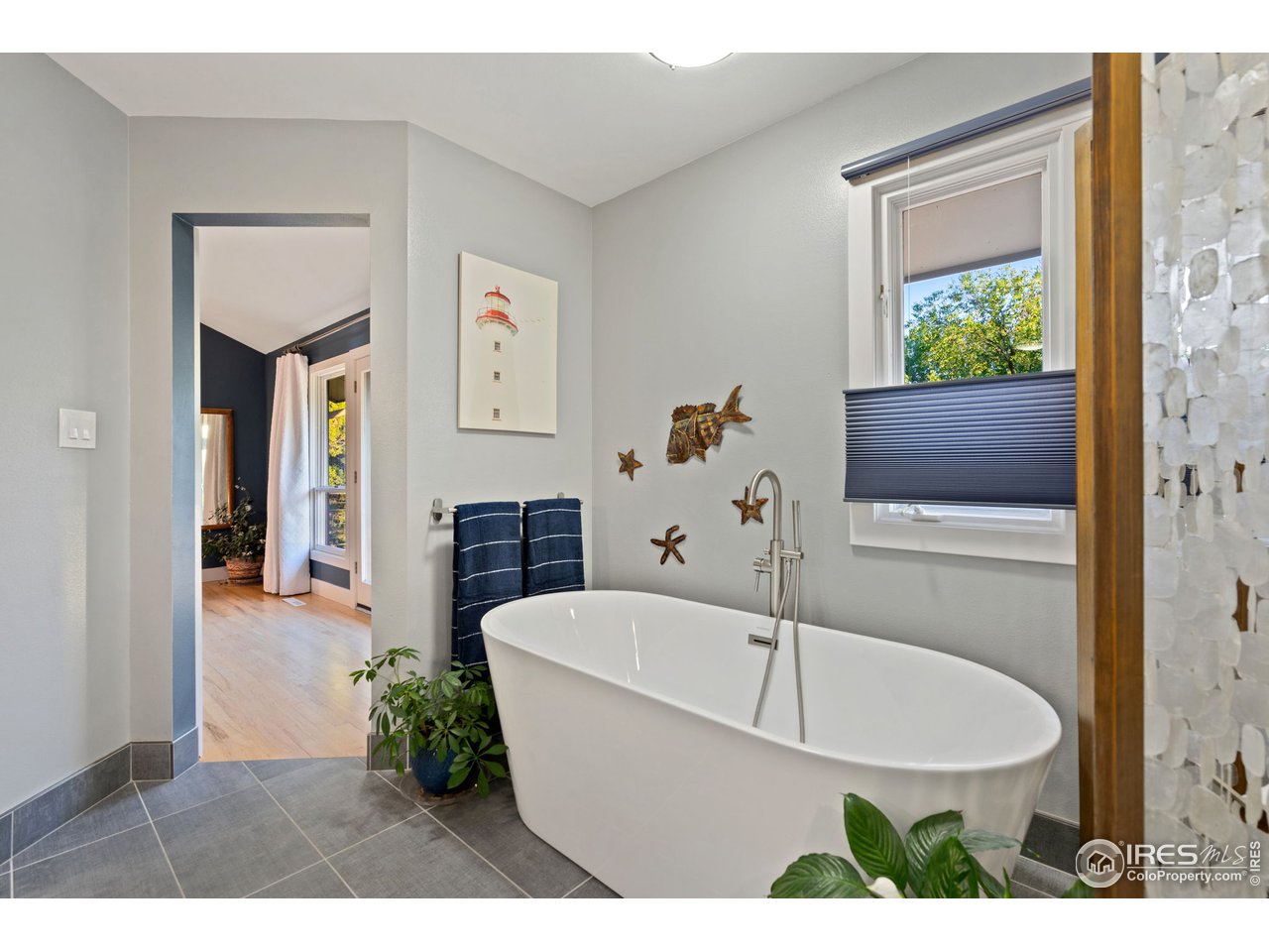 3513 Shore Road Fort Collins, CO 80524 - Photo 20 of 38 5- piece luxury master bath