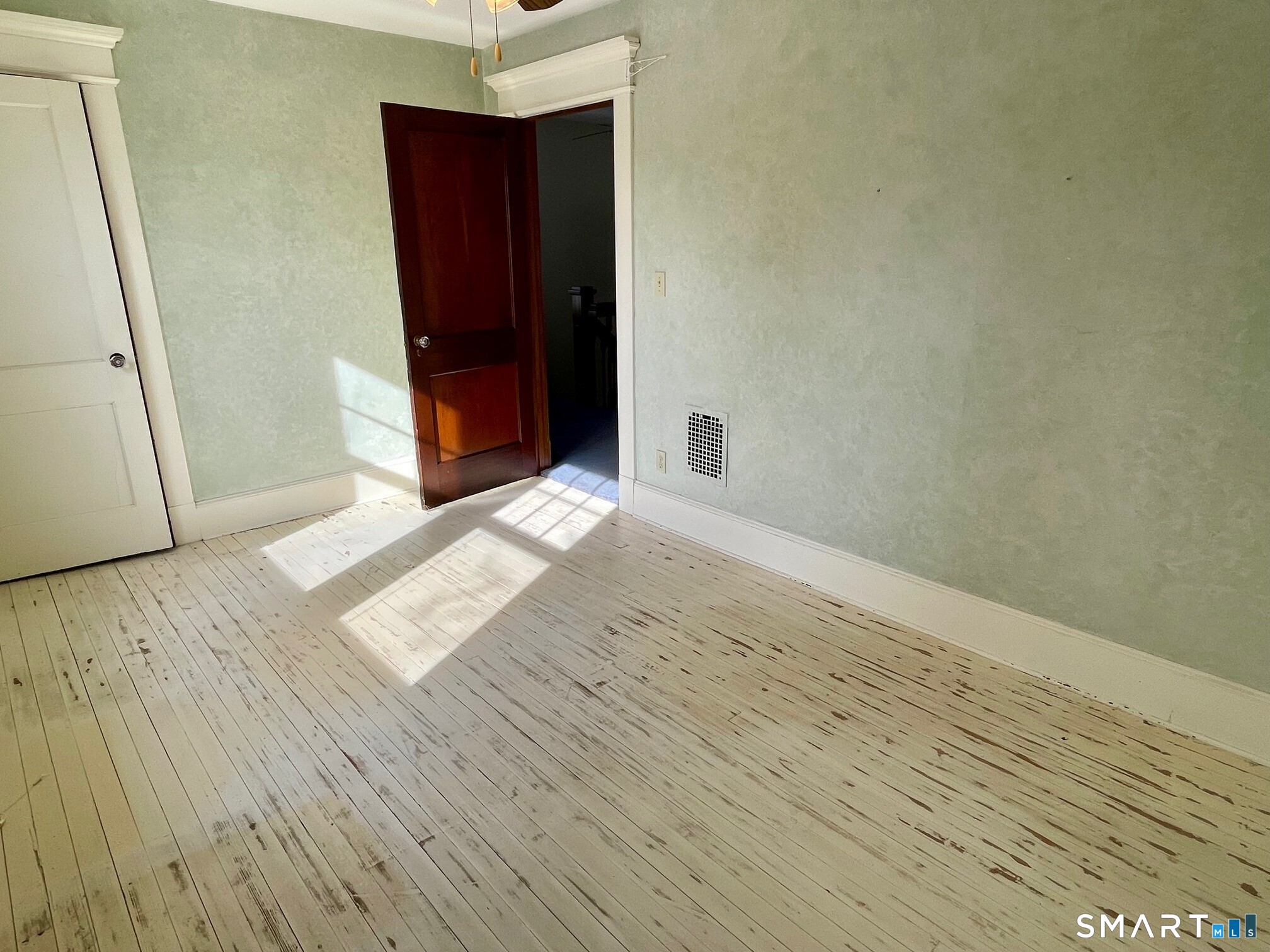 36 Quentin Street Hamden, CT 06517 - Photo 22 of 28 Bedroom #3