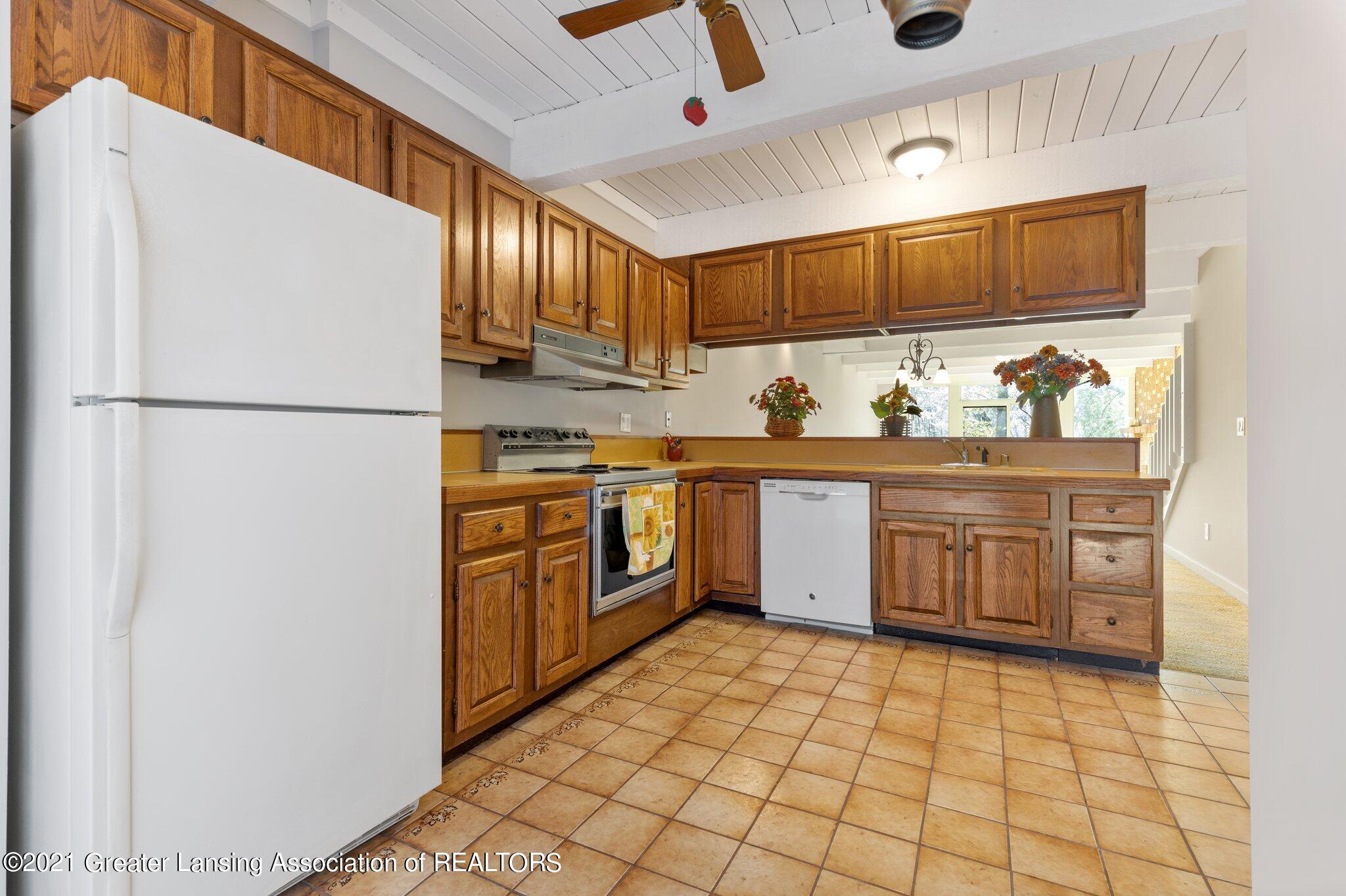 2067 Hamilton Road Okemos, MI 48864 - Photo 12 of 34 12-web-or-mls-1P6A1110