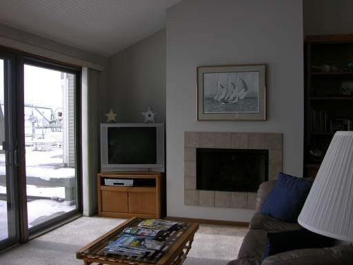 11799 North Ogden Point Road Syracuse, IN 46567 - Photo 3 of 6 Gallery Image 3