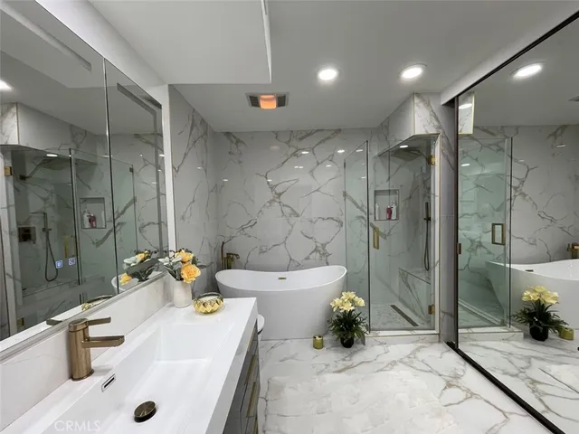 $895,000 | 5305 White Oak Avenue, Unit F, Encino, CA 91316