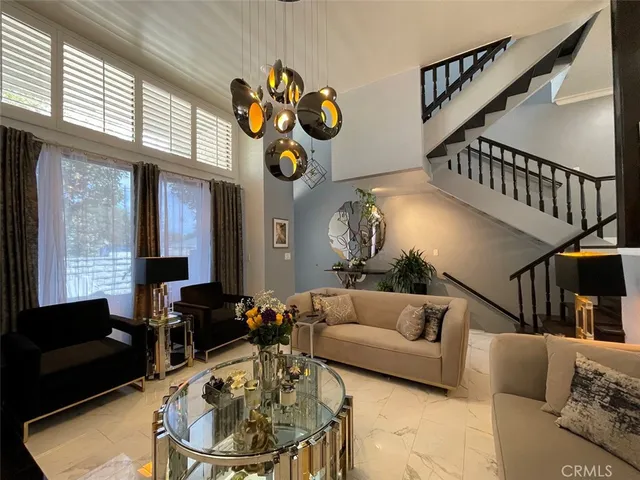 $895,000 | 5305 White Oak Avenue, Unit F, Encino, CA 91316