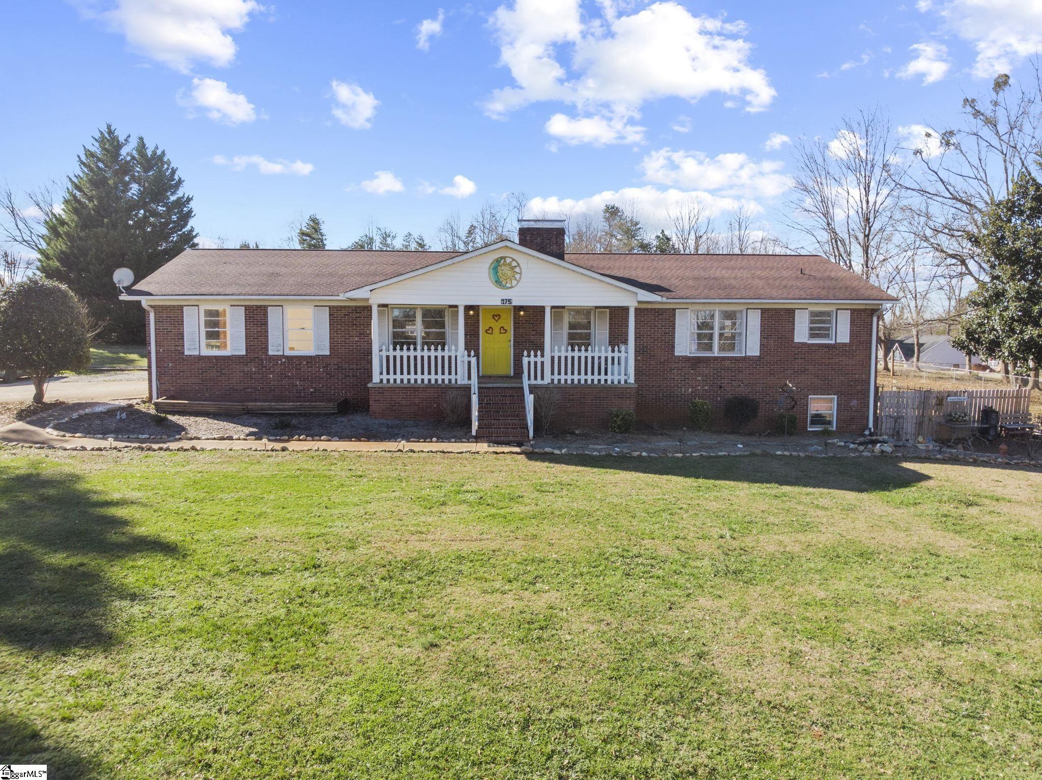 175 State Rd S-42-1753 Campobello, SC 29322 - Photo 1 of 28 Gallery Image 1