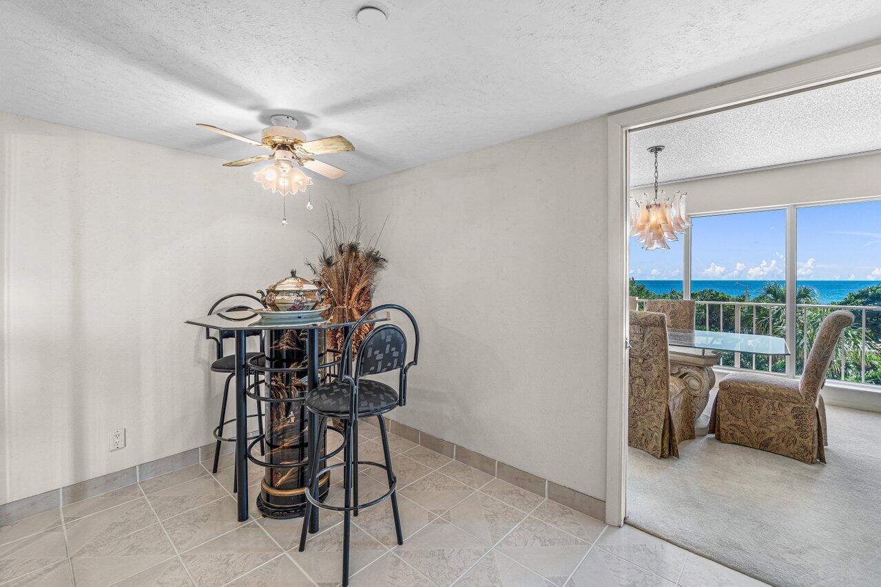 4301 North Ocean Boulevard, Unit A402 Boca Raton, FL 33431 - Photo 12 of 25 011-4301NorthOceanBoulevard-BocaRaton-FL