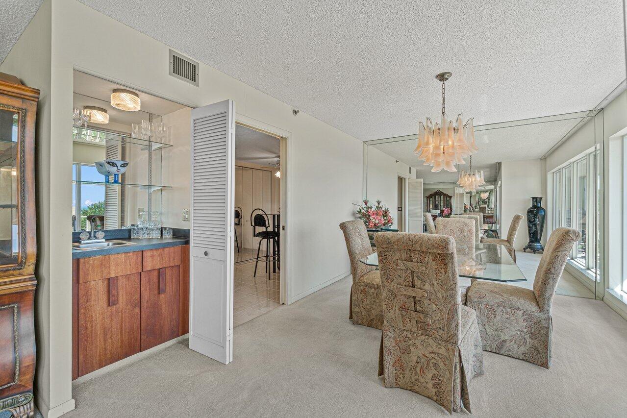 4301 North Ocean Boulevard, Unit A402 Boca Raton, FL 33431 - Photo 10 of 25 027-4301NorthOceanBoulevard-BocaRaton-FL