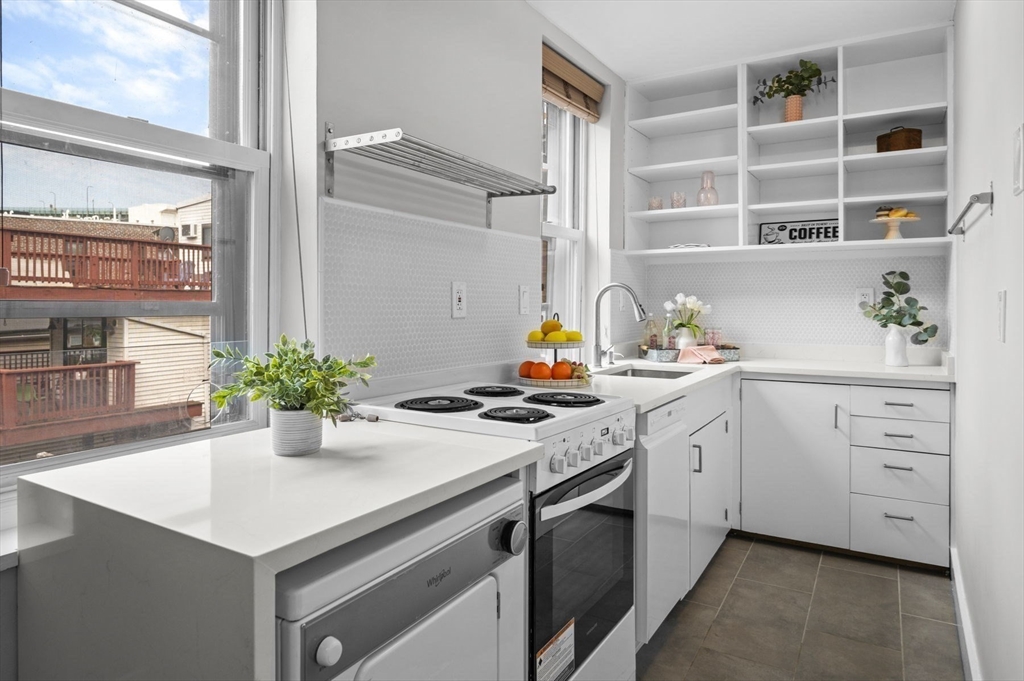 34 Beacon Street, Unit 2 Chelsea, MA 02150 - Photo 2 of 29