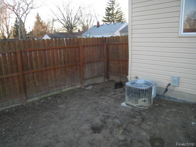 29648 South River Road Harrison Township, MI 48045 - Photo 21 of 21 26648 s river rd. house clean ou
