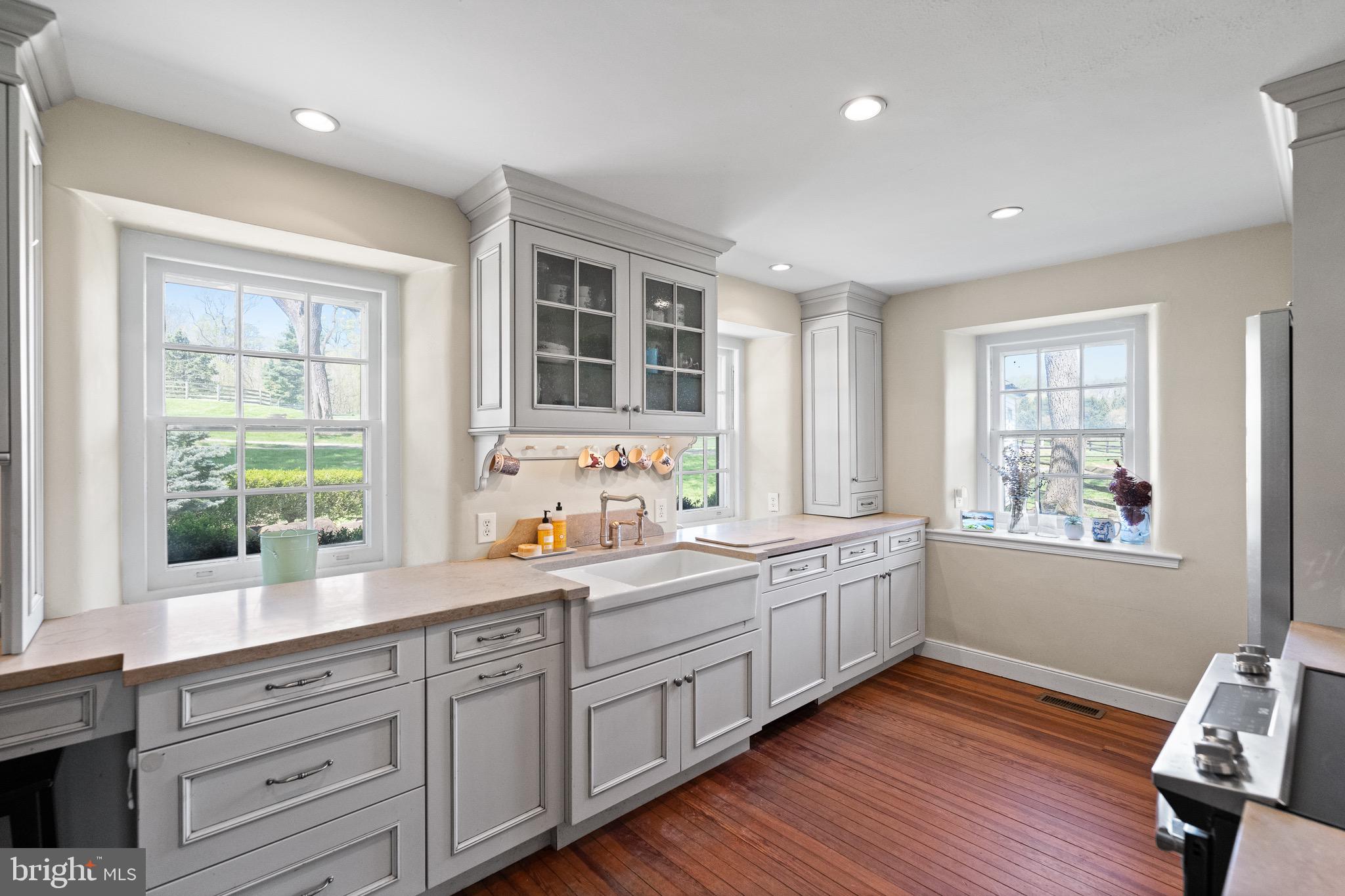 2346 White Horse Road Berwyn, PA 19312 - Photo 6 of 11 Kitchen
