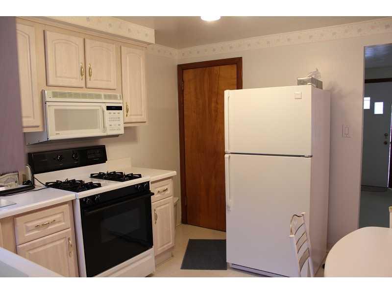 719 Irwin Run Road West Mifflin, PA 15122 - Photo 7 of 17 Kitchen.