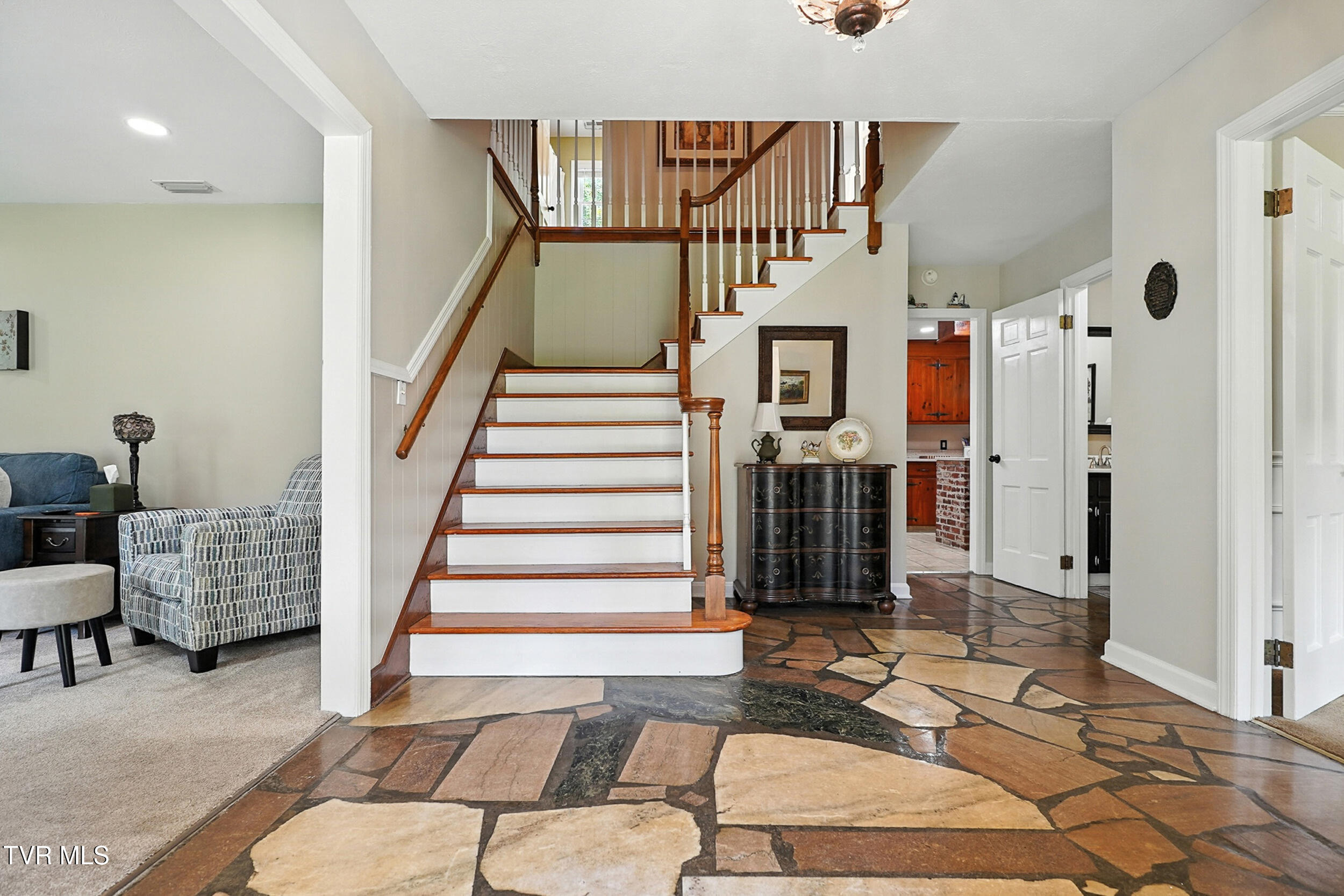 120 Lick Branch Road Bristol, TN 37620 - Photo 15 of 45 foyer staircase