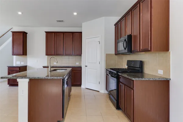 $2,000 | 2912 Cotton Gin Drive, Round Rock, TX 78664