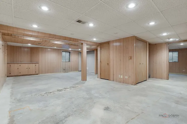 $878,000 | 825 Downing Street, Northbrook, IL 60062