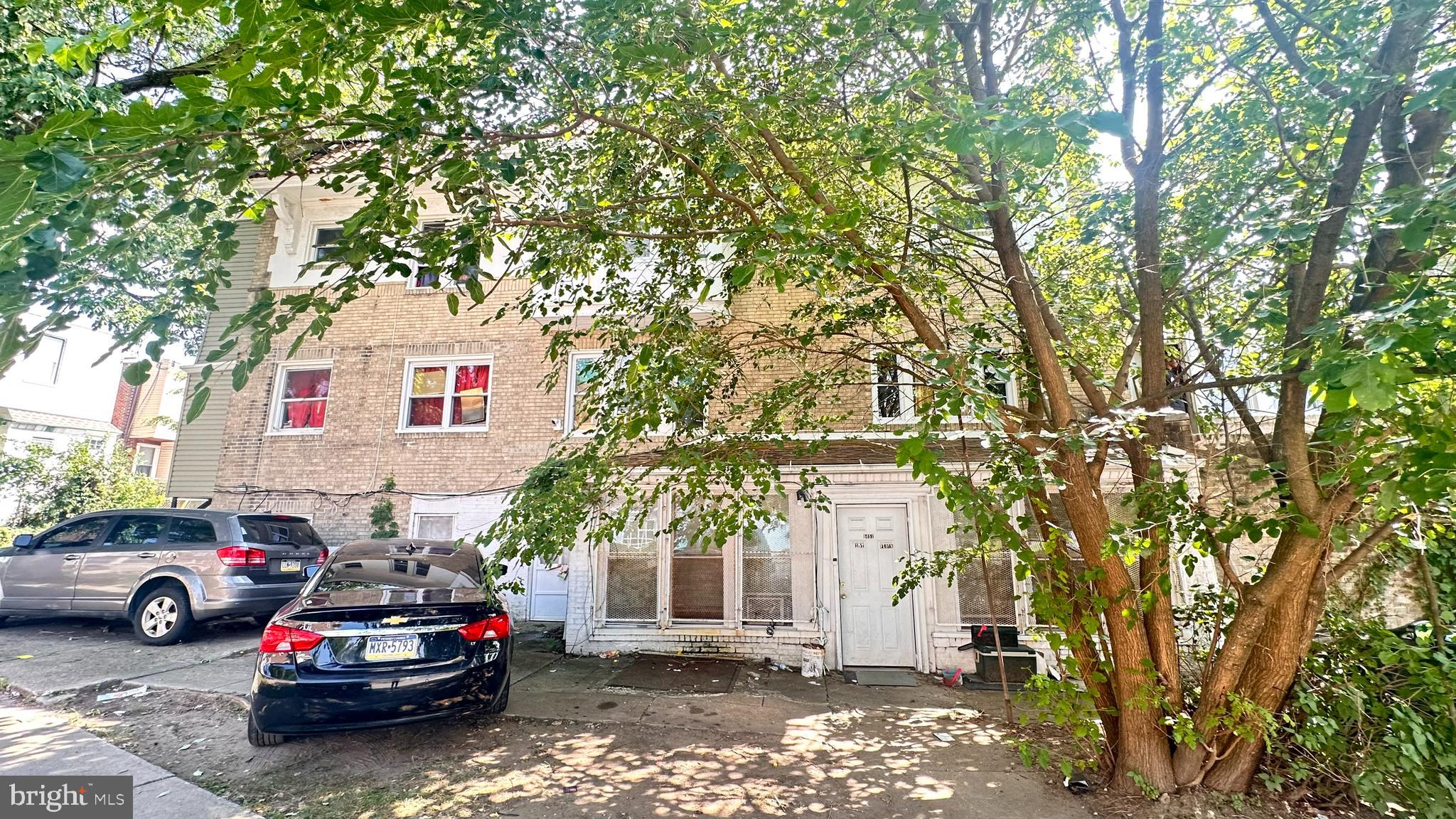 5651 North 16th Street Philadelphia, PA 19141 - Photo 3 of 28