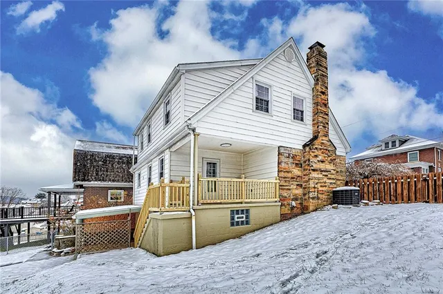 $235,000 | 24 South 6th Street, Youngwood, PA 15697