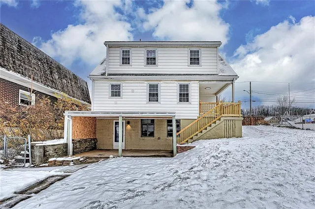 $235,000 | 24 South 6th Street, Youngwood, PA 15697