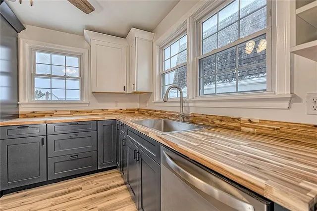 $235,000 | 24 South 6th Street, Youngwood, PA 15697