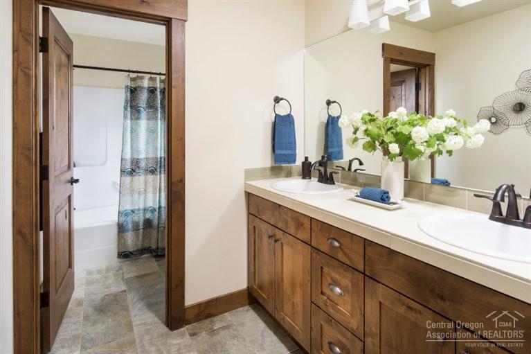 16560 Southwest Ranchview Road Powell Butte, OR 97753 - Photo 11 of 15 Additional Photo