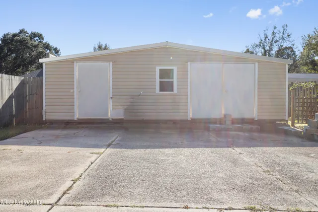 $219,900 | 20243 Cliff Allen Lane, Long Beach, MS 39560
