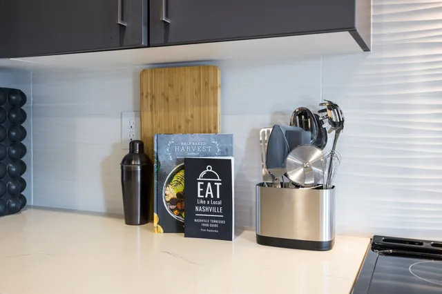 $2,495 | 303 31st Avenue North, Unit 505, Nashville, TN 37203