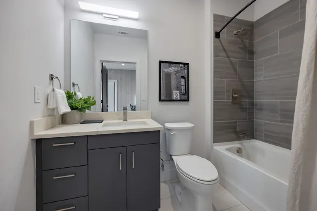 $2,495 | 303 31st Avenue North, Unit 505, Nashville, TN 37203