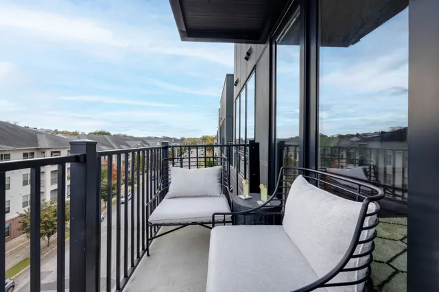 $2,495 | 303 31st Avenue North, Unit 505, Nashville, TN 37203
