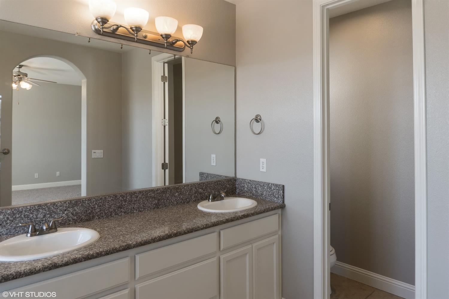 1010 Simonian Avenue Fowler, CA 93625 - Photo 14 of 25 Gallery Image 14