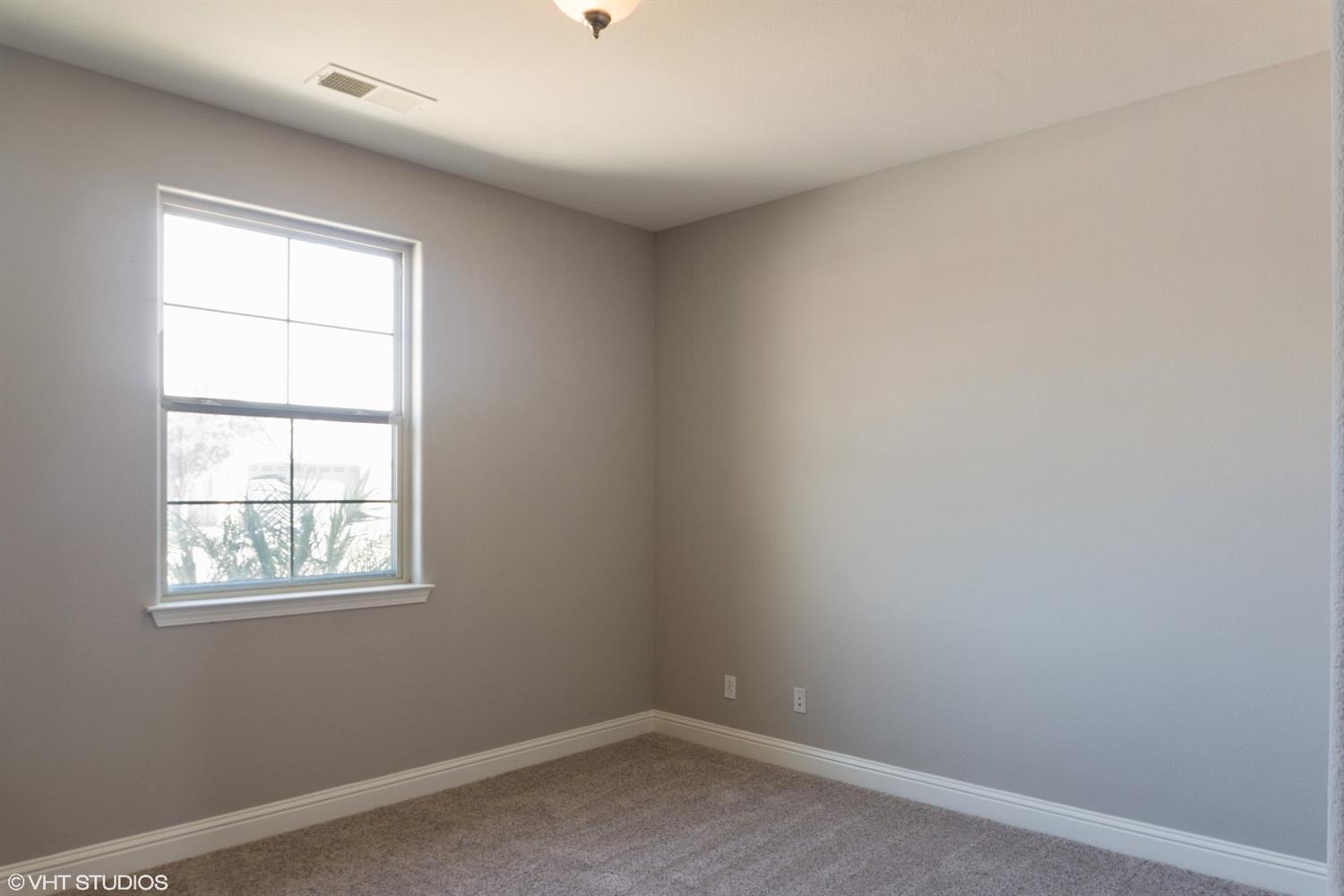 1010 Simonian Avenue Fowler, CA 93625 - Photo 18 of 25 Gallery Image 18