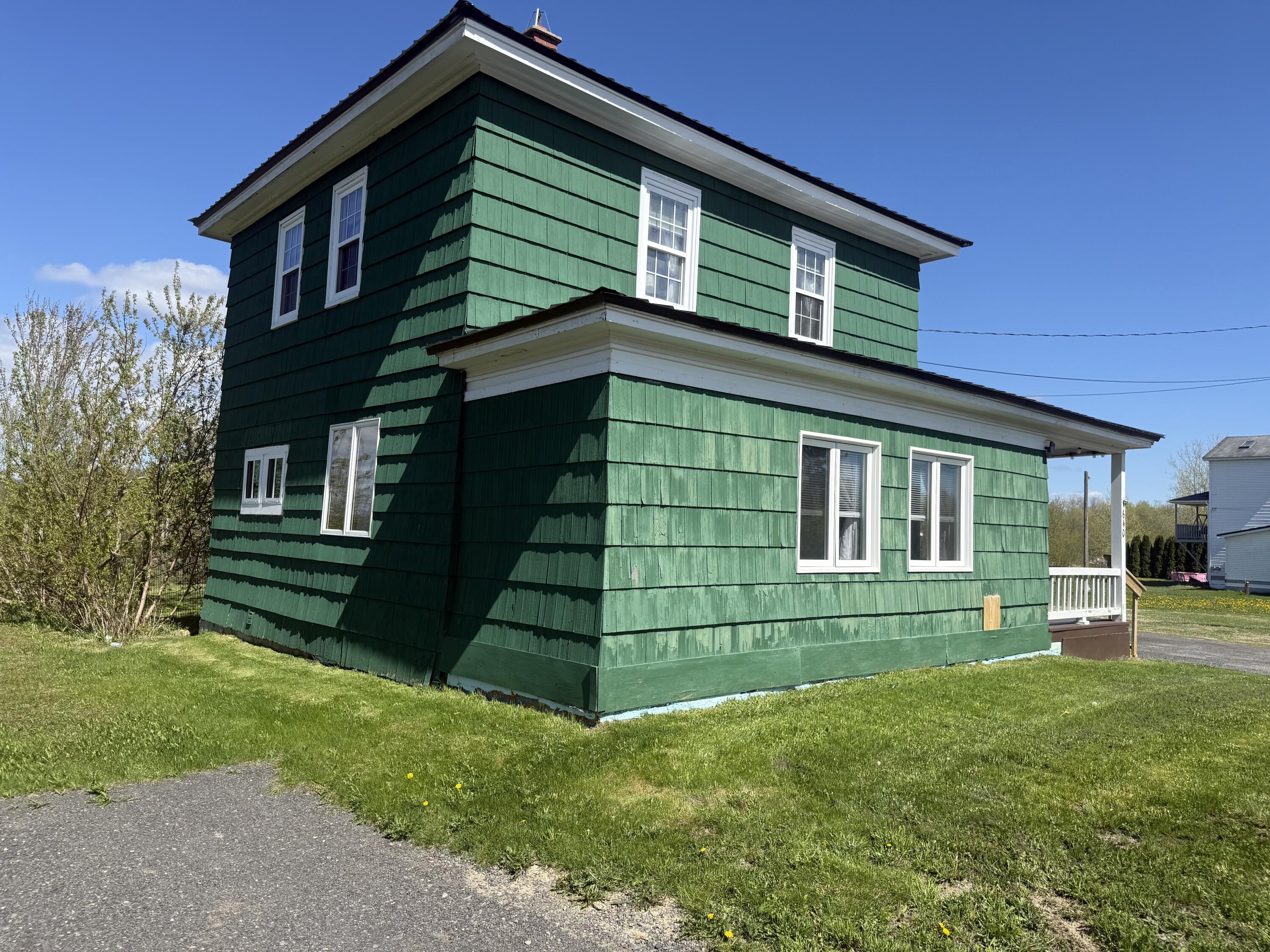 640 Main Street Van Buren, ME 04785 - Photo 3 of 25 IMG_6449
