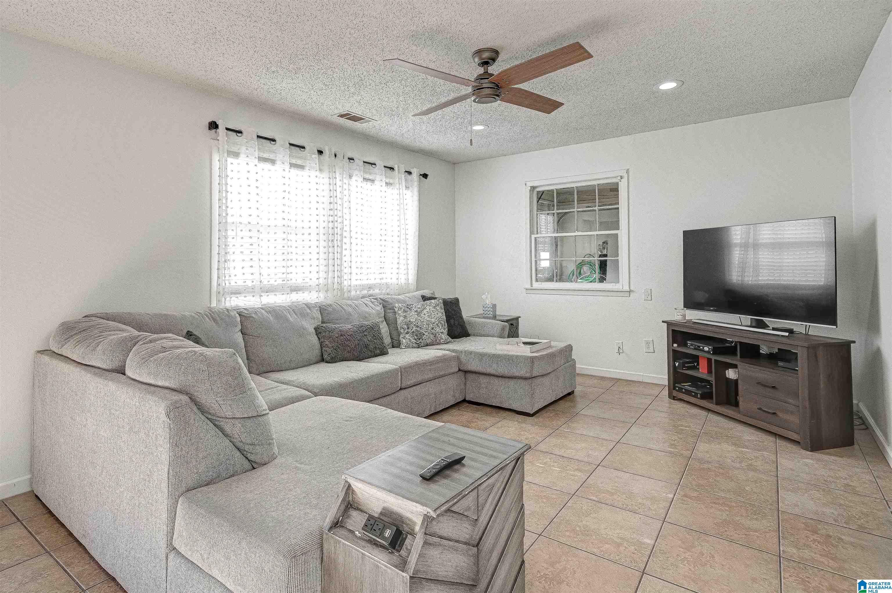 2212 Rocky Ridge Road Birmingham, AL 35216 - Photo 2 of 40 Gallery Image 2