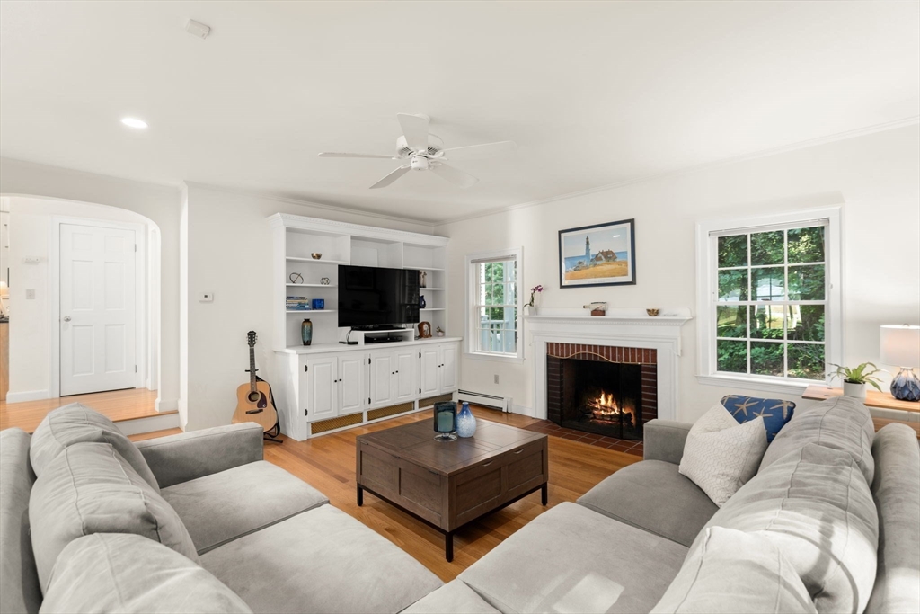 75 Westland Road Weston, MA 02493 - Photo 14 of 28