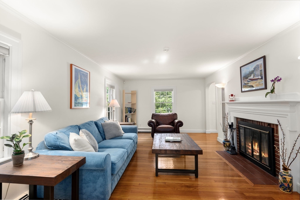 75 Westland Road Weston, MA 02493 - Photo 6 of 28