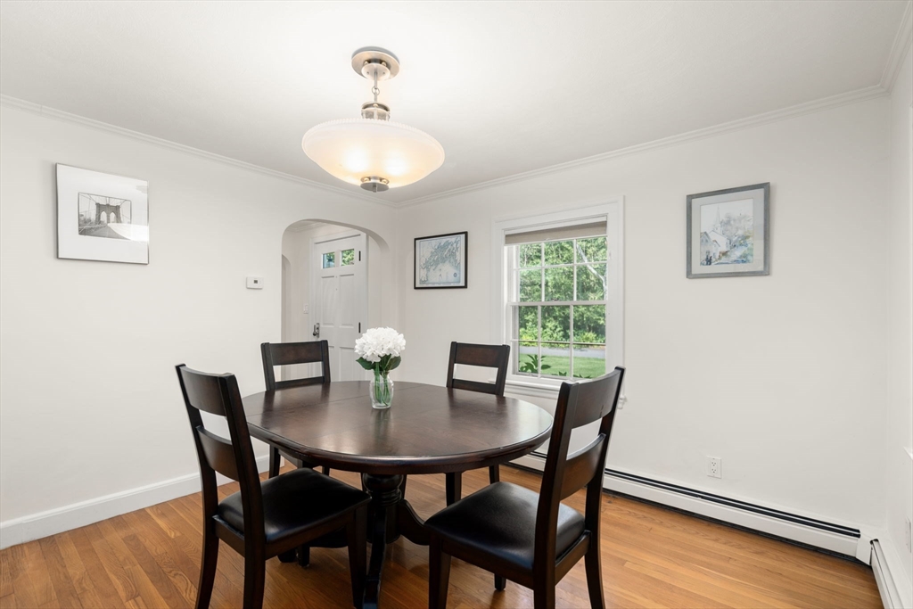 75 Westland Road Weston, MA 02493 - Photo 8 of 28