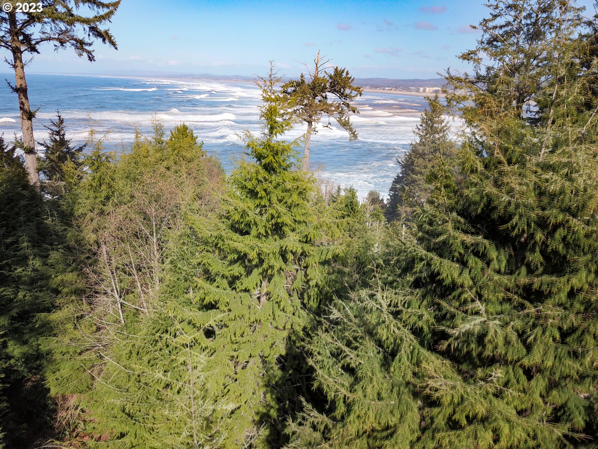 300 Sunset Boulevard Seaside, OR 97138 - Photo 3 of 6 a view of a lake