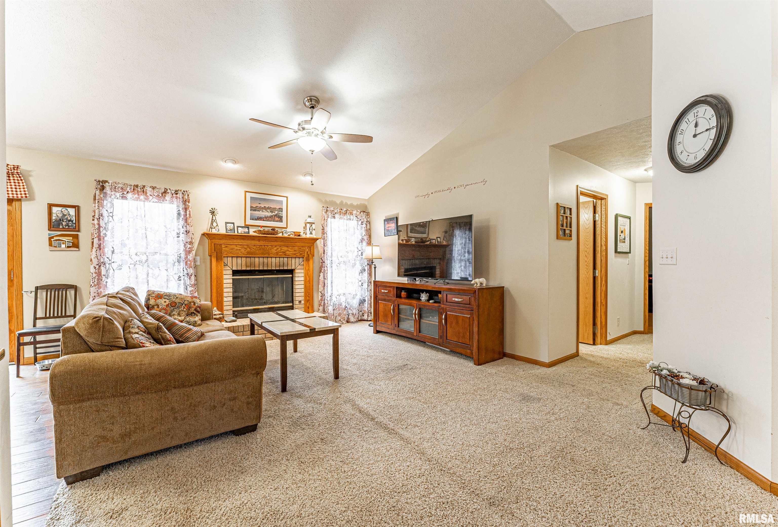 21789 Hideaway Estates Road Petersburg, IL 62675 - Photo 8 of 31 Gallery Image 8