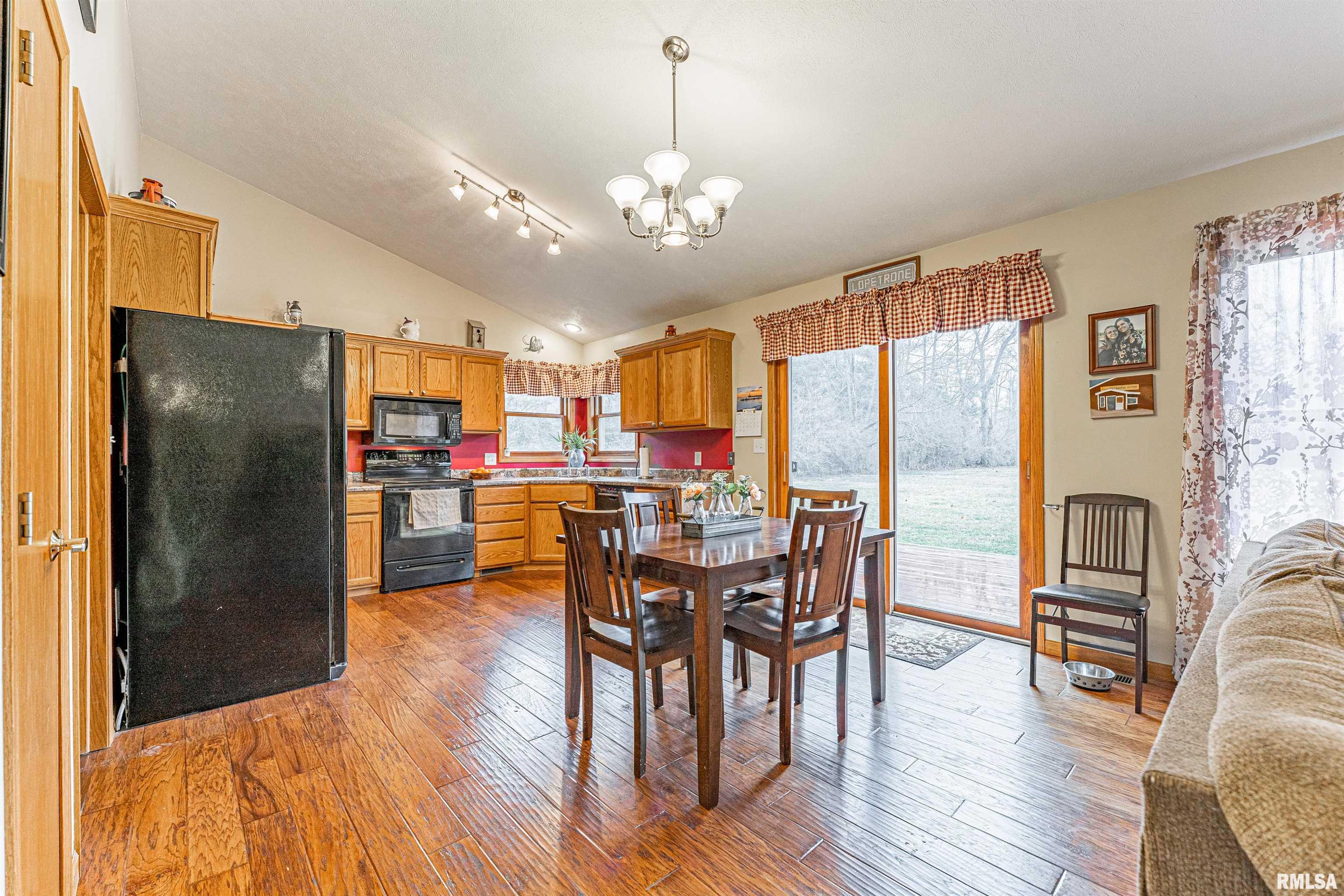 21789 Hideaway Estates Road Petersburg, IL 62675 - Photo 10 of 31 Gallery Image 10