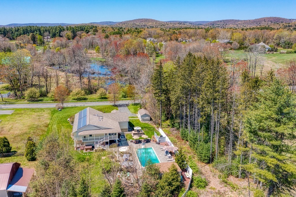 23 Cardinal Way Northampton, MA 01062 - Photo 8 of 42