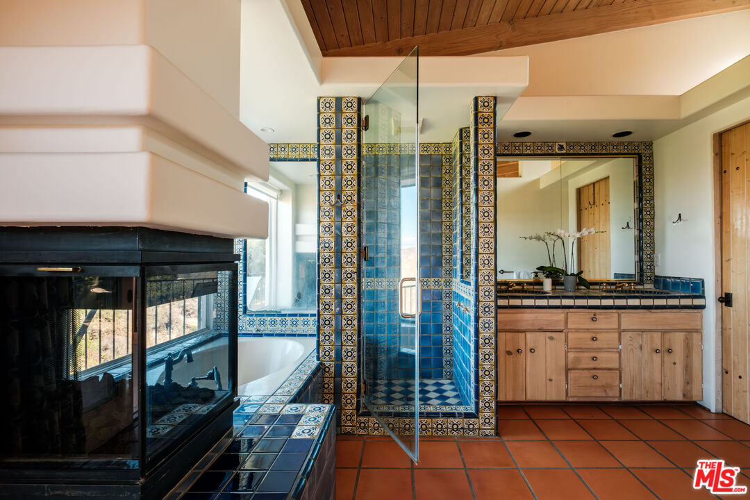 20333 Reigate Road Topanga, CA 90290 - Photo 24 of 69 Gallery Image 24