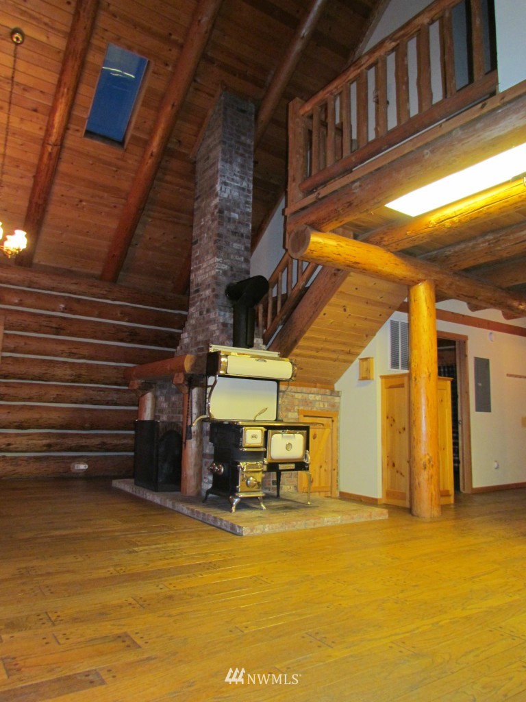 4663 Mosquito Lake Road Deming, WA 98244 - Photo 11 of 25 Gallery Image 11