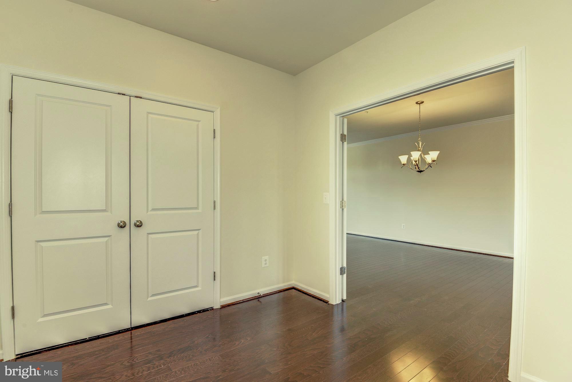1222 Ribbon Limestone Terrace Southeast Leesburg, VA 20175 - Photo 20 of 33 Gallery Image 20