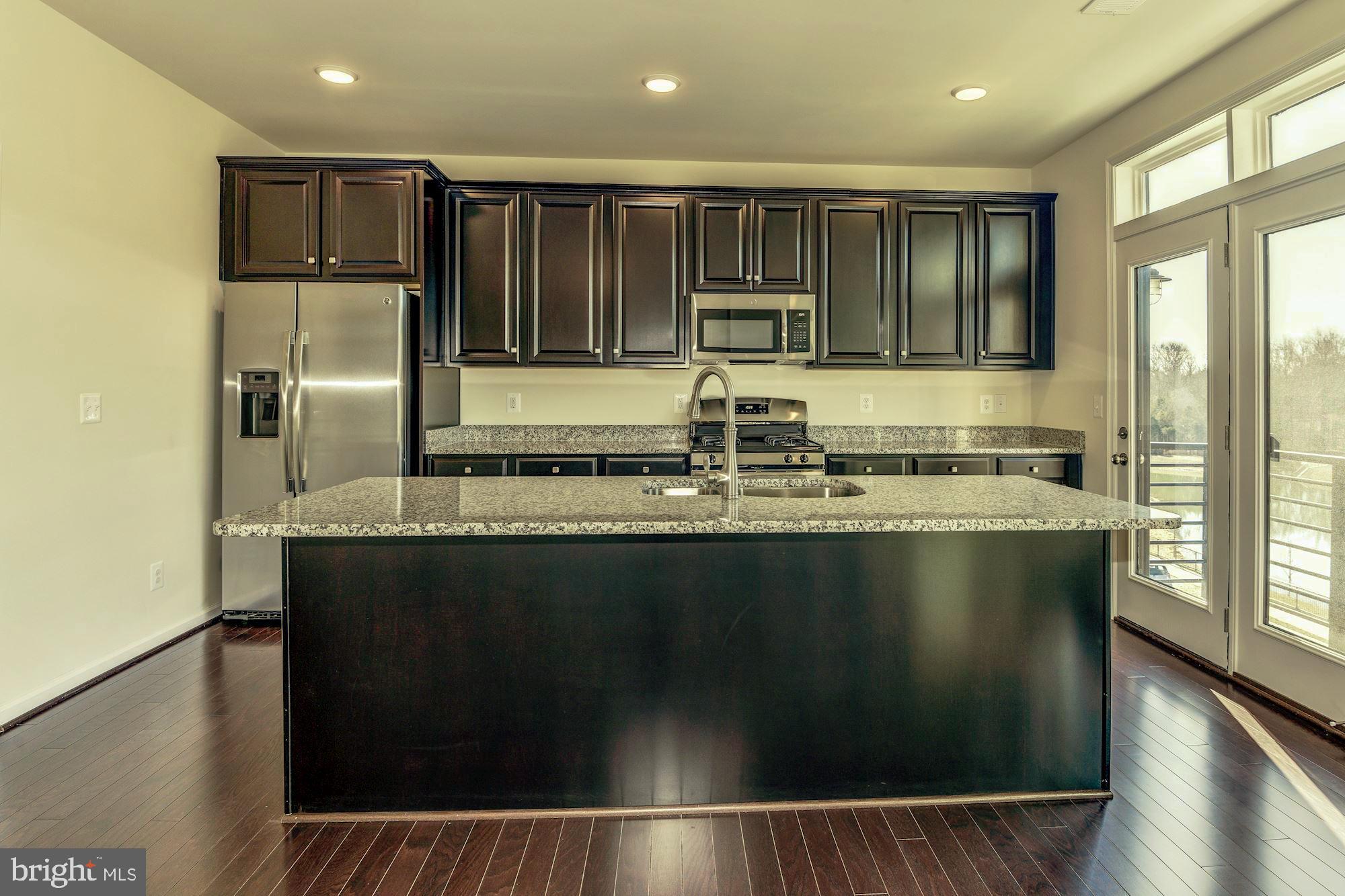 1222 Ribbon Limestone Terrace Southeast Leesburg, VA 20175 - Photo 3 of 33 Gallery Image 3