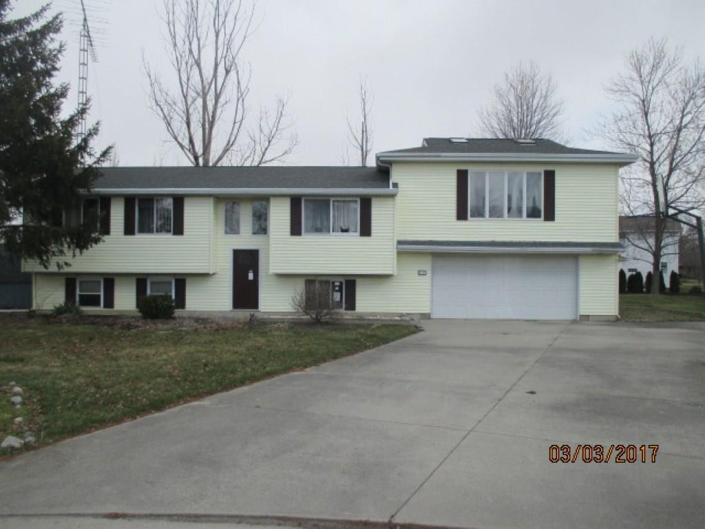 45 Crystal Bluffton, OH 45817 - Photo 1 of 14