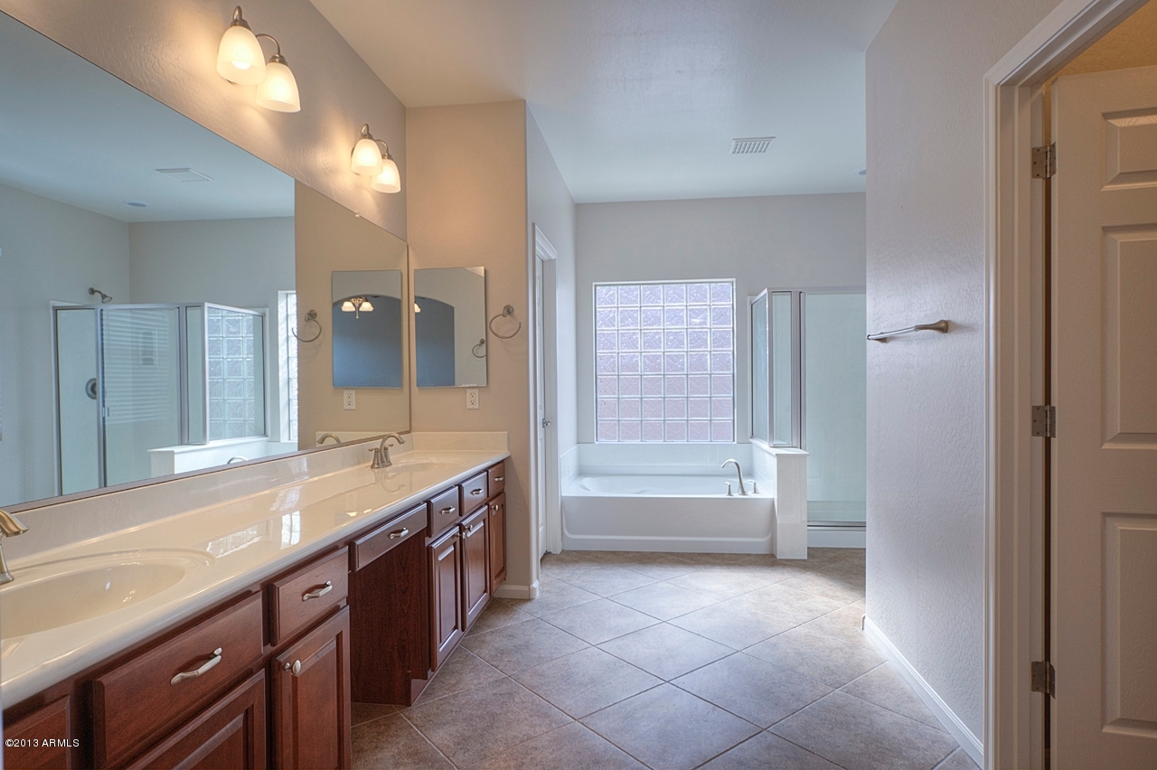5428 West Red Bird Road Phoenix, AZ 85083 - Photo 10 of 27 Master Bath