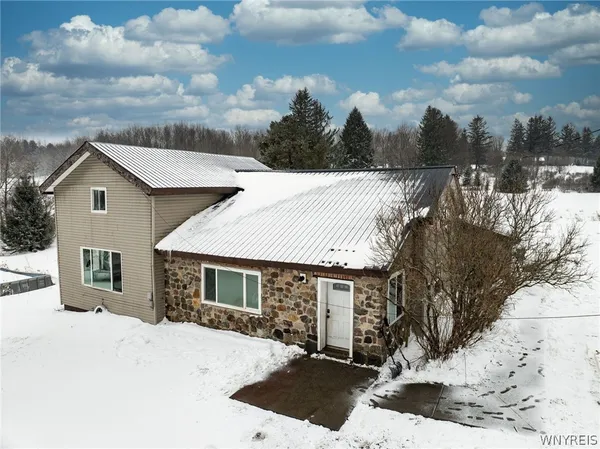 $270,000 | 10043 Dutch Hill Road, Ashford, NY 14171