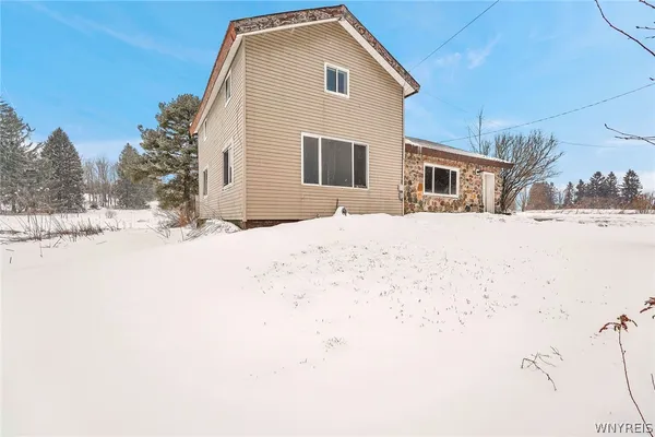 $270,000 | 10043 Dutch Hill Road, Ashford, NY 14171