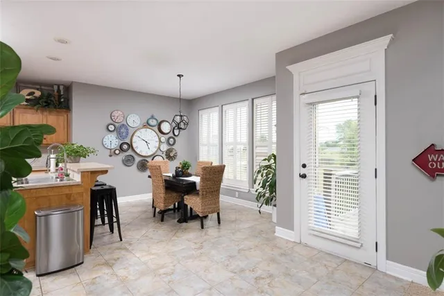 $520,000 | 5275 Southeast Fox Run Road, Lathrop, MO 64465