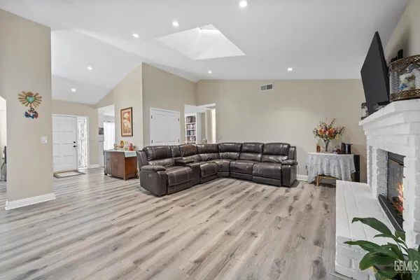 $475,000 | Undisclosed Address, Bakersfield, CA 93311